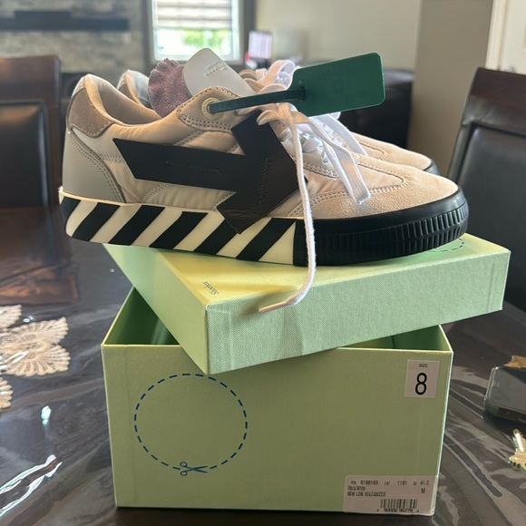SOLDDD. NWT Off White Sneakers - Picture 2 of 13